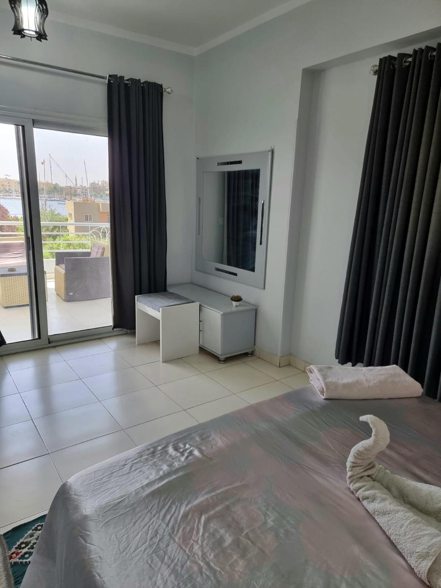 Ferienwohnung Nile Diana Luxor Zimmer foto